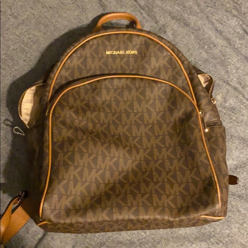 Michael Kors backpack EUC 12.5.5x14